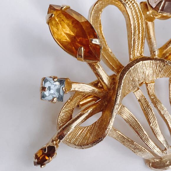 Vintage Mid Century Floral Basket Brooch Gold Tone Rhinestone 1950s 1960s - Picture 5 of 10